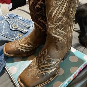 Women’s Ariat Boots Square Toe